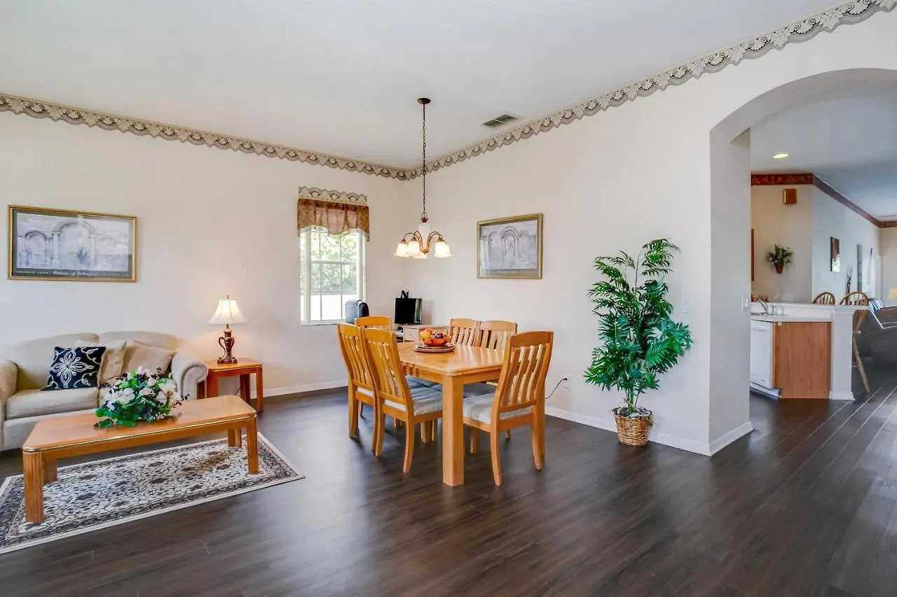 1342North Villa Davenport USA