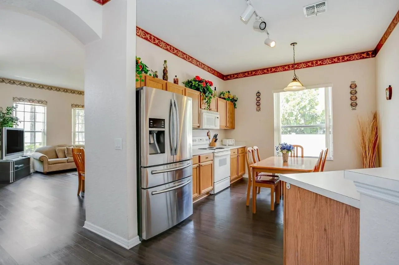 1342North Villa Davenport
