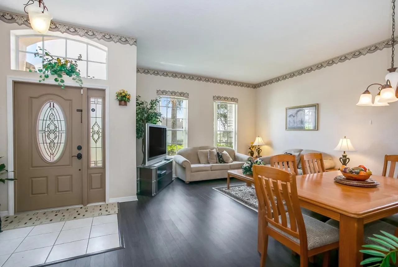 1342North Villa Davenport